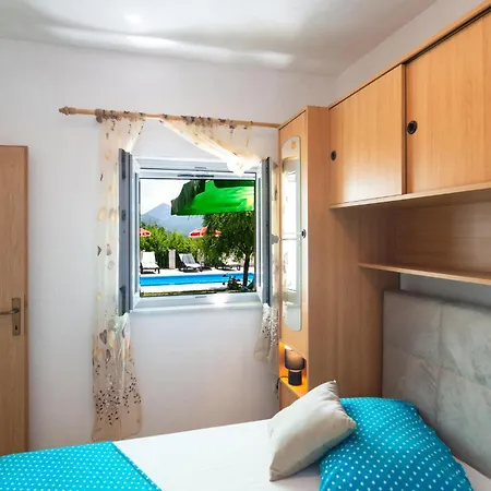 Cozy In Podaspilje With Kitchen بيت للعطل