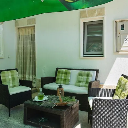 بيت للعطل Cozy In Podaspilje With Kitchen *