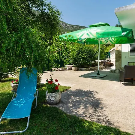 بيت للعطل Cozy In Podaspilje With Kitchen Svinisce